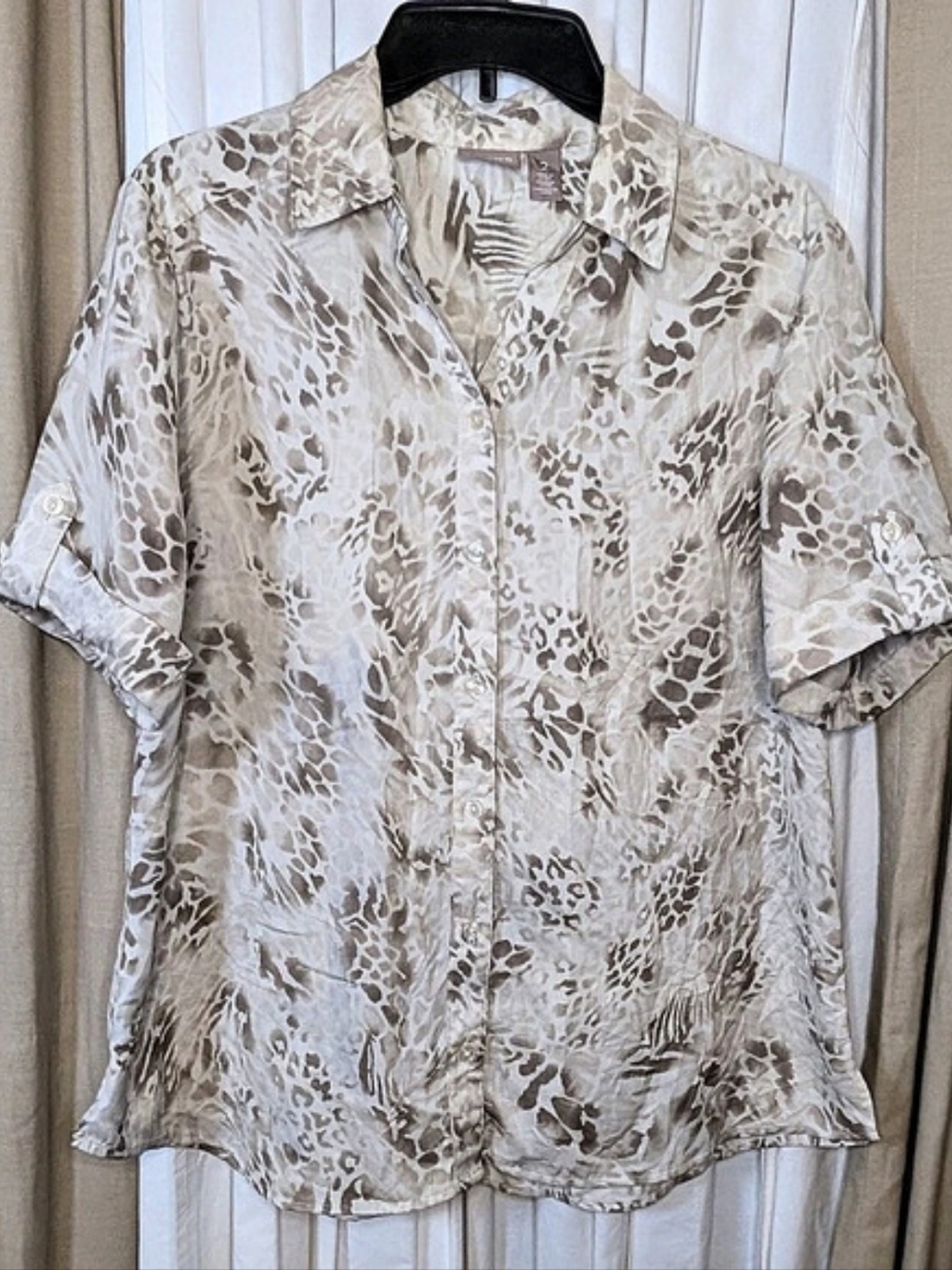 Chico's Animal Print Button Down Top in Beige & Brown Size 2